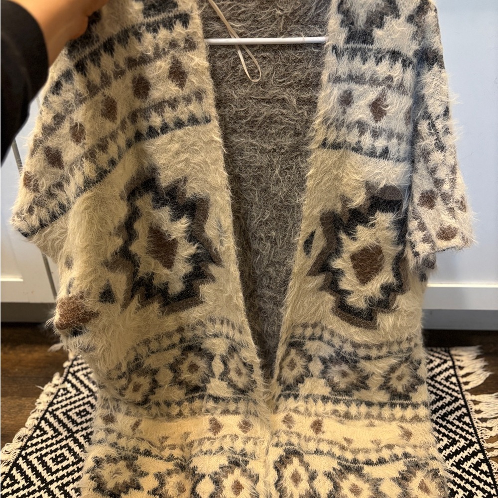 BKE Geometric Patterned Sweater Cardigan